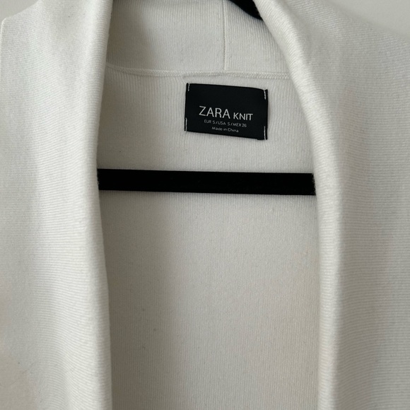 Zara Knit Sweater - Picture 3 of 3